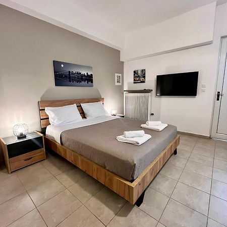 Lia'S Luxury Apartment - Near Airport Koropíon Dış mekan fotoğraf