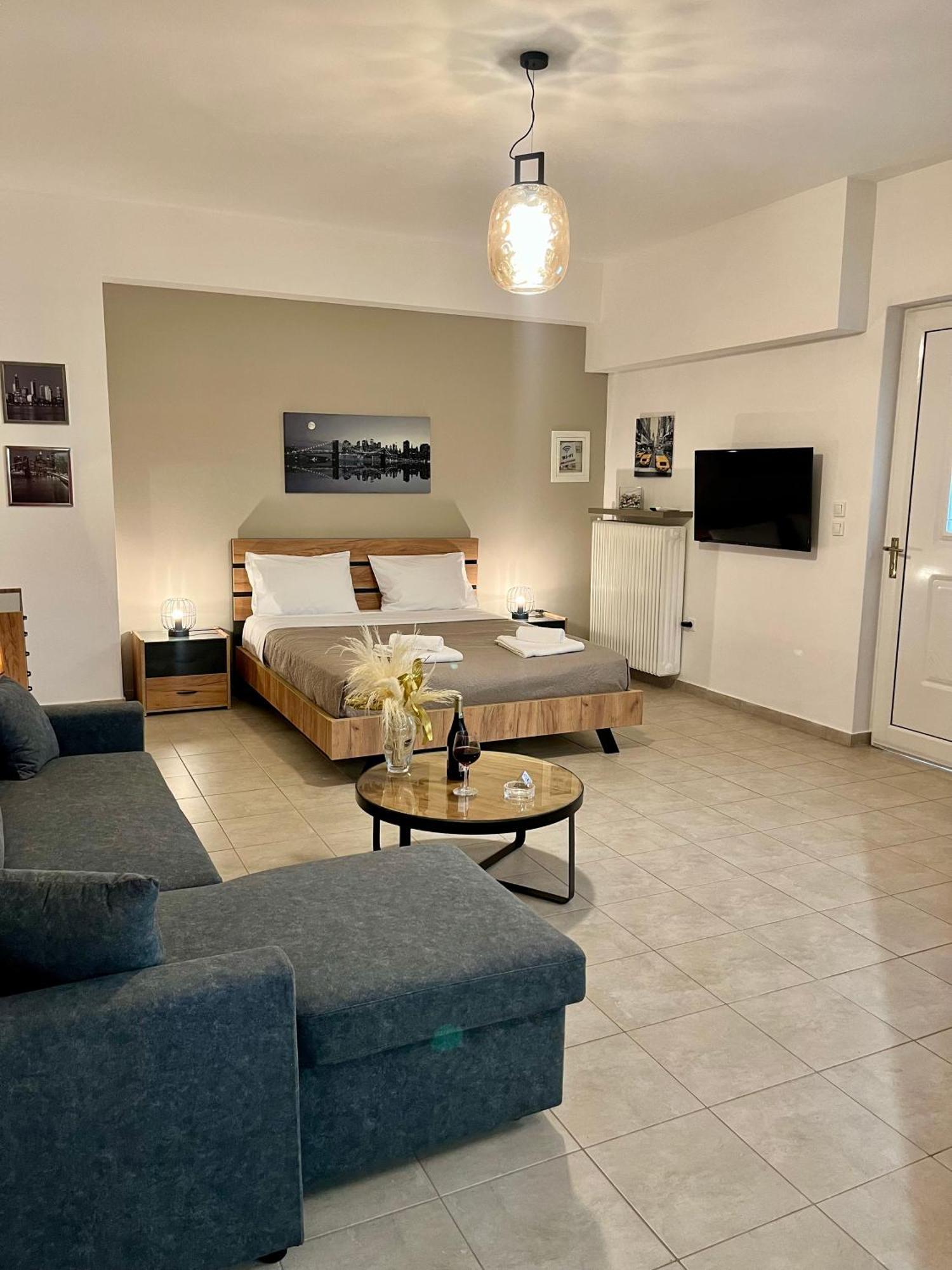 Lia'S Luxury Apartment - Near Airport Koropíon Dış mekan fotoğraf