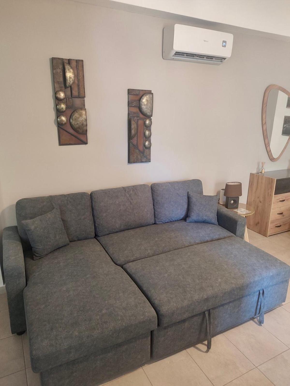 Lia'S Luxury Apartment - Near Airport Koropíon Dış mekan fotoğraf